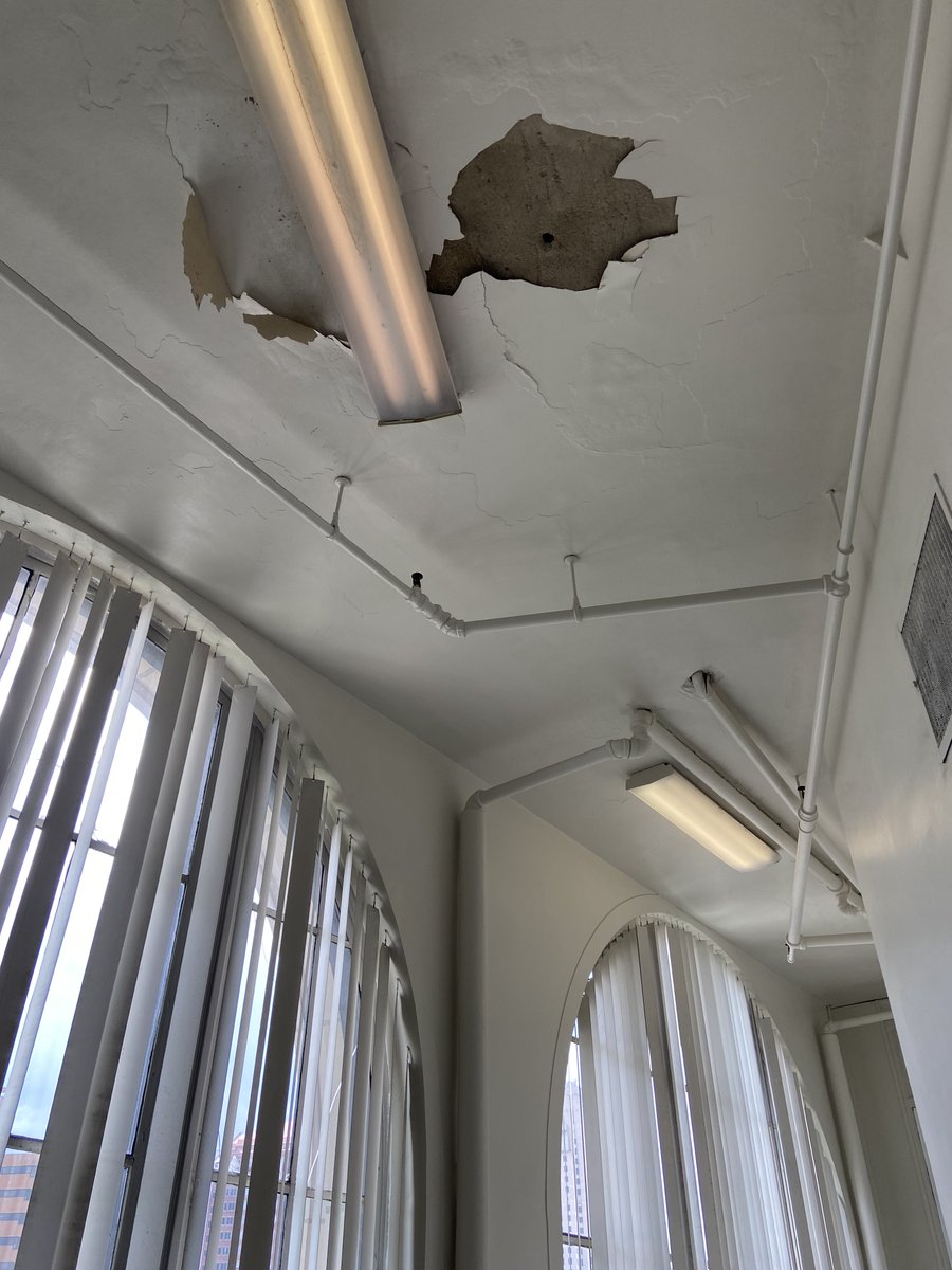 bladeguild's tweet image. We’re thrilled about The Paper! We noticed though that while the show’s writers had visited our newsroom for research, they missed a detail. The office in the promotional is clearly loosely based on ours. It’s missing the dingy feel and leaky ceiling that we’re familiar with.