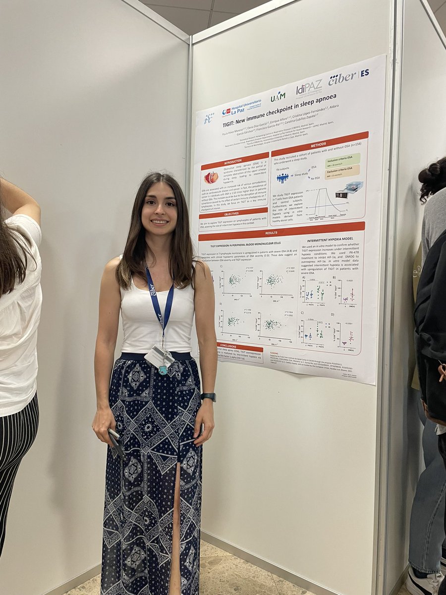 🔵Nuestra compañera Paula ha expuesto un póster en la Facultad de Medicina de la Universidad Autónoma de Madrid #UAM #apnea 🥼🧬😃