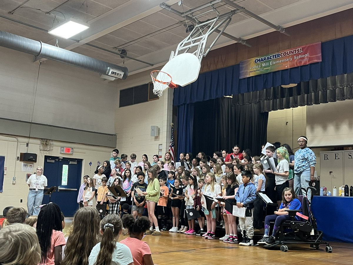Amazing job LMES Chorus and Ms.Montalbano 🤩🎶 <a href="/LMESColts/">LMESColts</a>