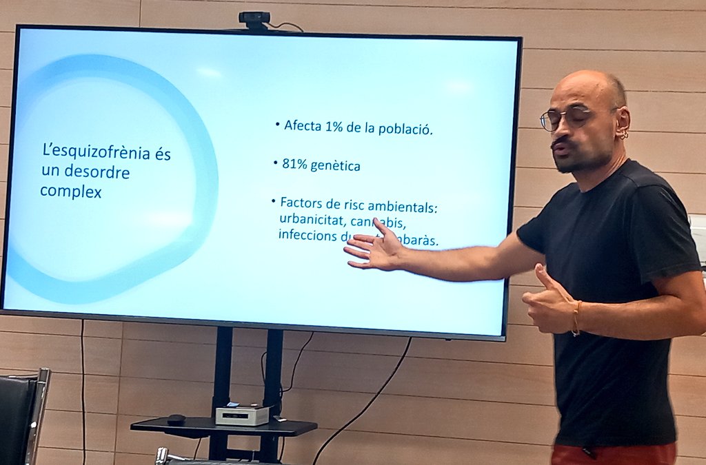 La Marató de 3Cat (@la_marato) on Twitter photo 🧫 A l'<a href="/HMar_research/">HMar Research Institute</a> ens han mostrat una metodologia molt innovadora per predir l'esquizofrènia. 🧠 El projecte de Gabriel Sempere ho fa combinant la informació de les neurones de la cavitat nasal, la genètica i les imatges cerebrals. Coneix la recerca:📅
visitesrecercamarato.tv3.cat 🧫 A l'<a href="/HMar_research/">HMar Research Institute</a> ens han mostrat una metodologia molt innovadora per predir l'esquizofrènia. 🧠 El projecte de Gabriel Sempere ho fa combinant la informació de les neurones de la cavitat nasal, la genètica i les imatges cerebrals. Coneix la recerca:📅
visitesrecercamarato.tv3.cat