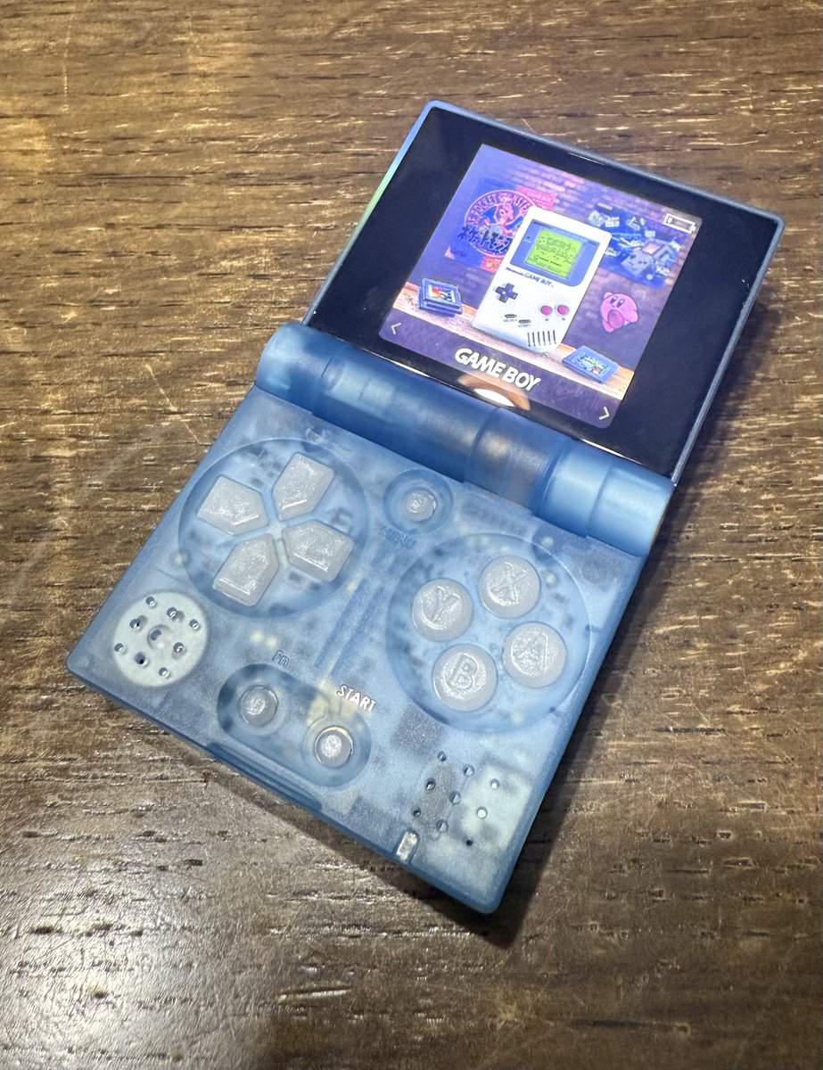 various_rb1's tweet image. 昨日の続きと本日製作分です
MiyooMiniは電源ボタン違いで2種類並べてます
MiyooMiniV4 ▶︎ SFCパステルカラー
FunKeyS ▶︎ パールホワイト
#MiyooMini
#FunKeyS