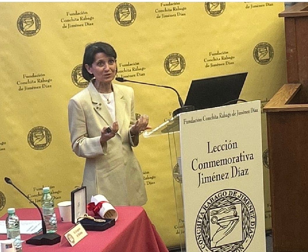 Laboratorio de Nefrología Experimental IIS-FJD (@labnefro_iisfjd) on Twitter photo Excelente conferencia magistral de la profesora Ana María Cuervo, galardonada con el premio LVI Lección Conmemorativa Jiménez Díaz 2025 <a href="/FConchitaRabago/">Fund Conchita Rábago</a> <a href="/AMCuervoLab/">The Cuervo Lab</a> <a href="/fjimenezdiaz/">FundacionJiménezDíaz</a> #LVILecciónConmemorativaJimėnezDíaz Excelente conferencia magistral de la profesora Ana María Cuervo, galardonada con el premio LVI Lección Conmemorativa Jiménez Díaz 2025 <a href="/FConchitaRabago/">Fund Conchita Rábago</a> <a href="/AMCuervoLab/">The Cuervo Lab</a> <a href="/fjimenezdiaz/">FundacionJiménezDíaz</a> #LVILecciónConmemorativaJimėnezDíaz