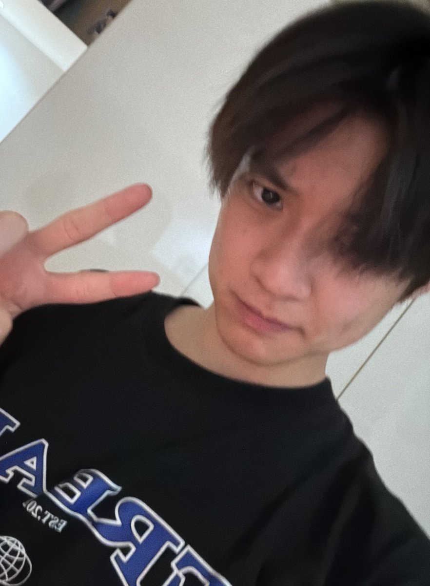 aston_lv's tweet photo. Live on TikTok in 10 MINUTES!

#BoysInLoveSeries https://t.co/bP5BZj2YA9