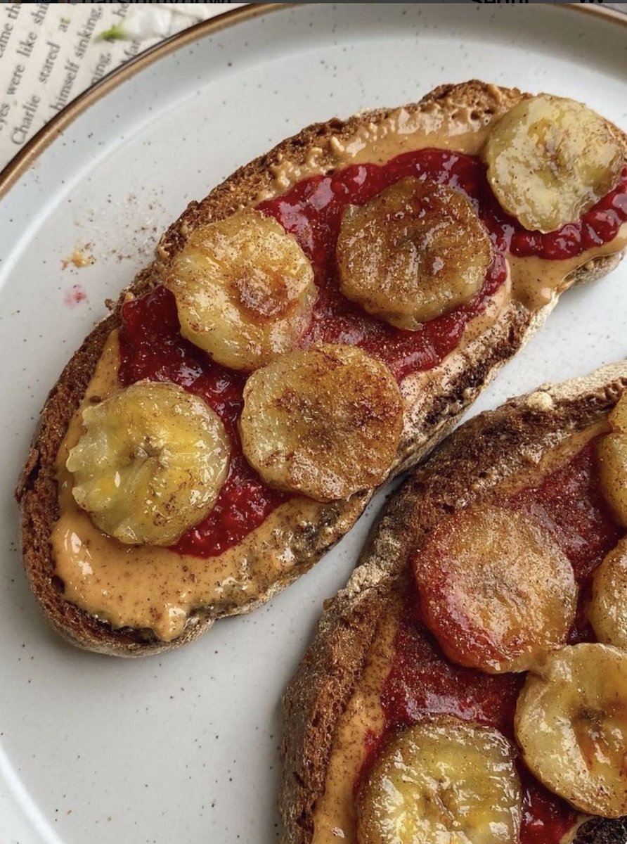 cloesjourney's tweet image. bread/toast food poll 🍞