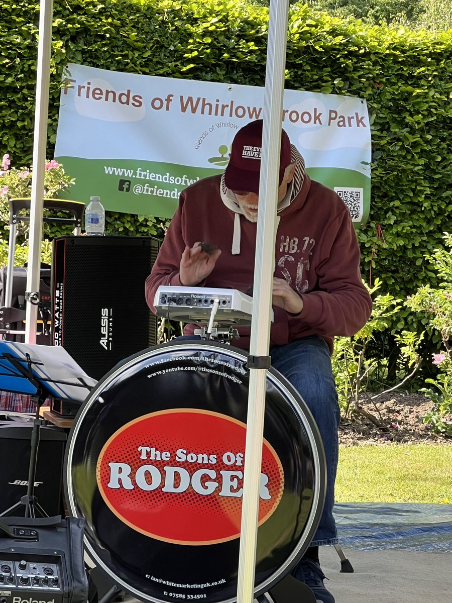 Fantastic day on Sunday at our Sounds of Summer event. The Pitsmoor Ladies Ukulele Chorale PLUC were followed by the Soms of Rodger. Next concert is 29 June at 3pm. Bring a picnic and enjoy the music in the park!