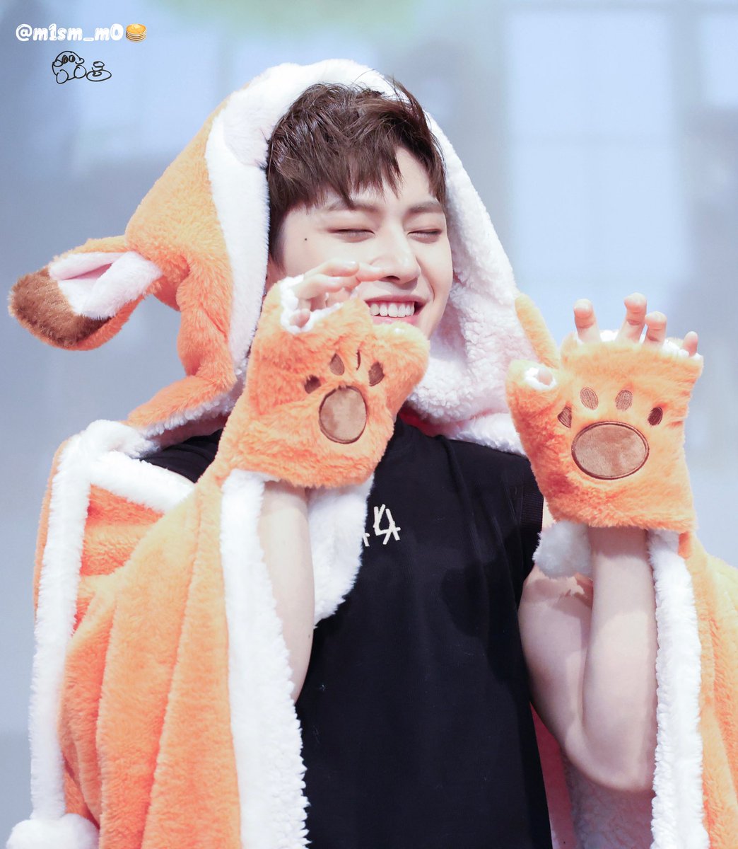 사랑하는 매튜 생일 축하해~‼︎
지금까지의 인생에서 가장 행복한 날이 매일 갱신되는 그런 날이 계속되기를♡
24살 매튜도 많은 사람들의 사랑을 받기를 진심으로 기원하고 있습니다

MAY STARLIGHT MATTHEW
#StayTTHEWNEDfor24
#편생_매튜편_생일튜카해
#HappyMatthewDay
#석매튜 #ソクマシュー