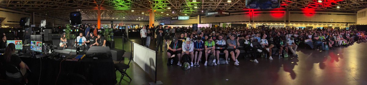 LVT Halo (@lvthalo) on Twitter photo DreamHack was an event that we will remember for a lifetime! 💛
Pro League announced - A, B, C, D, Open Bracket, 2v2, and FFA all cast on LVT!
Host: <a href="/alyekly/">Alyek✨✈️ Dreamhack</a>
Talent: <a href="/YNOT_B_RECKLESS/">YNOT B CASTING 🎙️</a> <a href="/EliTheNinja/">Eli the NiNjA</a> <a href="/OlManMakowski/">Makowski 🎙️DreamHack</a> <a href="/Activee/">Tim 'Active' Ferreira 🎙️</a> <a href="/ToolezCasts/">Toolez | Garrett O'Toole</a>
Prod: <a href="/Izzy_Plus/">Isaac Gonzales</a> <a href="/CVLLOUS/">Laz</a> <a href="/LouisVTitan/">LouisVTitan</a> DreamHack was an event that we will remember for a lifetime! 💛
Pro League announced - A, B, C, D, Open Bracket, 2v2, and FFA all cast on LVT!
Host: <a href="/alyekly/">Alyek✨✈️ Dreamhack</a>
Talent: <a href="/YNOT_B_RECKLESS/">YNOT B CASTING 🎙️</a> <a href="/EliTheNinja/">Eli the NiNjA</a> <a href="/OlManMakowski/">Makowski 🎙️DreamHack</a> <a href="/Activee/">Tim 'Active' Ferreira 🎙️</a> <a href="/ToolezCasts/">Toolez | Garrett O'Toole</a>
Prod: <a href="/Izzy_Plus/">Isaac Gonzales</a> <a href="/CVLLOUS/">Laz</a> <a href="/LouisVTitan/">LouisVTitan</a>