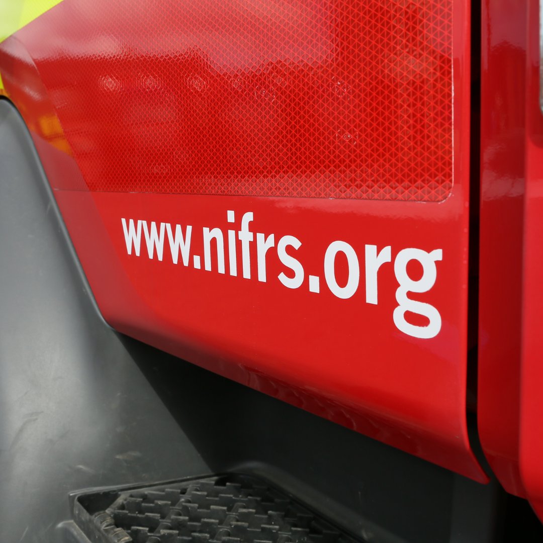 Our thoughts and sympathies are with the loved ones of a woman who died following a house fire at Rockfield Gardens, Belleek, Co. Fermanagh.

To read our full statement visit: nifrs.org/nifrs-statemen…