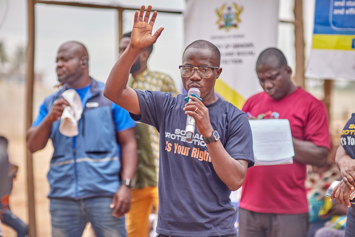 Young Visionary Leaders Ghana (@yvlghana) on Twitter photo 📍We held a powerful Rights-Based Approach #CommunityDialogue in Kutsunse, Ga-West Municipality!
📢300+ people engaged with <a href="/UNICEFGhana/">UNICEF Ghana</a>, @MoGCSP, NHIS, LEAP, GES & more to learn that #SocialProtection is a RIGHT—not a favour!
#SocialAccountability #YVLGhana 🇬🇭 📍We held a powerful Rights-Based Approach #CommunityDialogue in Kutsunse, Ga-West Municipality!
📢300+ people engaged with <a href="/UNICEFGhana/">UNICEF Ghana</a>, @MoGCSP, NHIS, LEAP, GES & more to learn that #SocialProtection is a RIGHT—not a favour!
#SocialAccountability #YVLGhana 🇬🇭