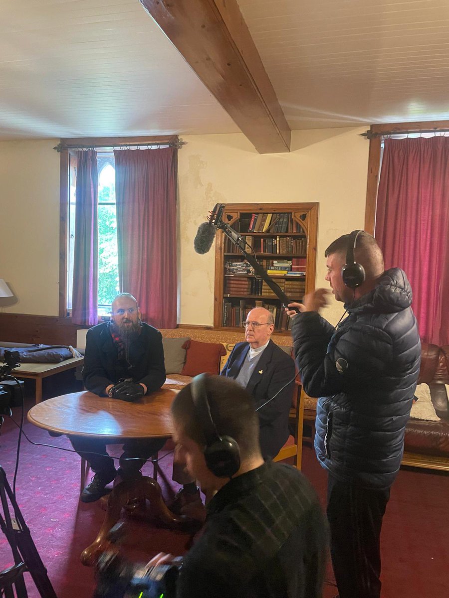 📣 Shout out to our TVAyrshire Peer Mentors

As TVAyrshire Season 2 begins we’re delighted to have 8 peer mentors on board to support the next generation of TVA crew 🎬📺

#YoungStart #TVAyrshire