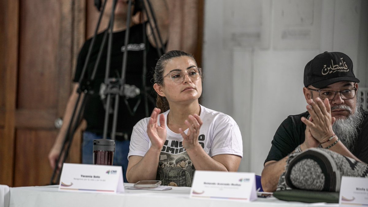 ARNColombia's tweet photo. Con una puesta en escena de Sara Luna, la primera firmante del Acuerdo de Paz en graduarse como Maestra en Artes Escénicas, se inició el #CNR154 en Cúcuta, Norte de Santander. https://t.co/Ma4ZtFEFUb