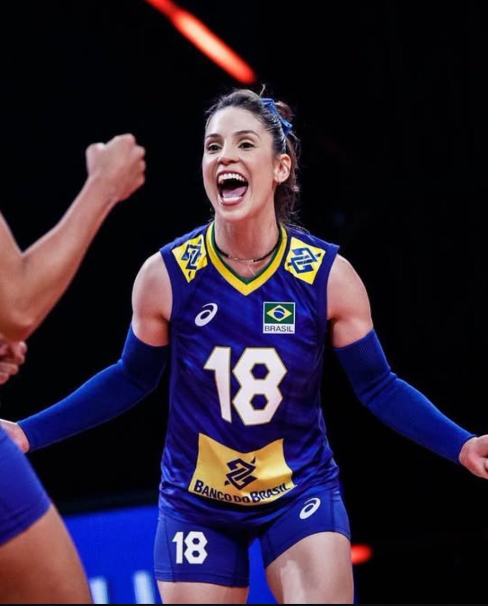 sfvmontibeller's tweet image. mas esse uniforme aqui será pra sempre meu fav