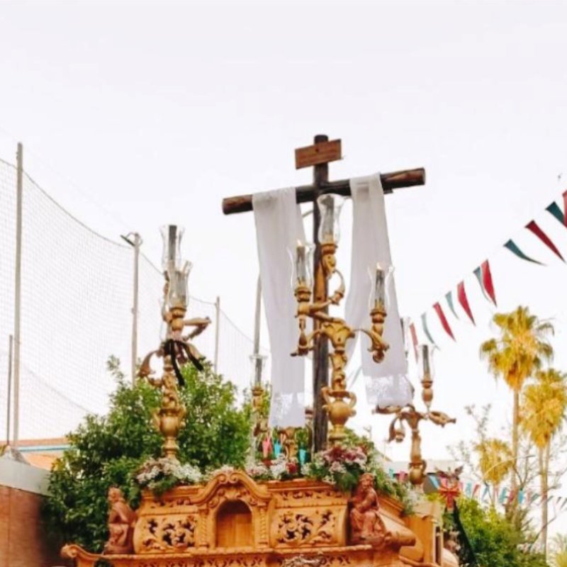 𝐂𝐑𝐔𝐙 𝐃𝐄 𝐌𝐀𝐘𝐎.

¿Quieres salir en nuestra Cruz de Mayo?.

➡️ Puedes sacar tu Papeleta de Sitio los días 27 y 29 de Mayo, 4, 5 y 6 de Junio en el despacho de la Hermandad en nuestra Parroquia.

🕑: 19:30h a 21:00h.

#CruzDeMayoMilagrosa
#JuventudMilagrosa