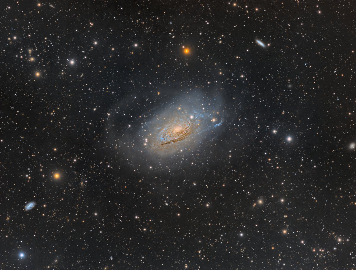 ēMan (the elder millennial) (@scruffyminds) on Twitter photo Astronomy Picture of the Day a la gtracy@gmail.com
#APOD
#AstronomyPictureOfTheday
#Astronomy
#Space
5/22/25
Curly Spiral Galaxy M63 Astronomy Picture of the Day a la gtracy@gmail.com
#APOD
#AstronomyPictureOfTheday
#Astronomy
#Space
5/22/25
Curly Spiral Galaxy M63