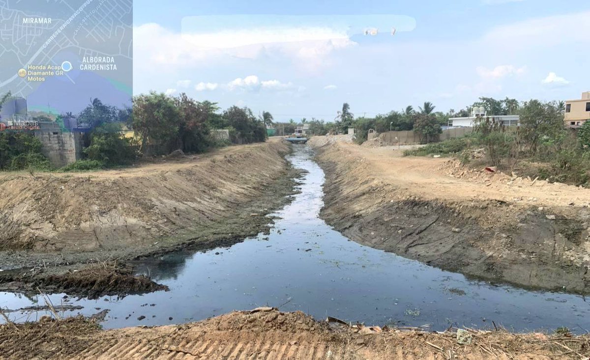 Capaseg_CS's tweet photo. Trabajos de desazolve en el canal pluvial denominado canal de la Pepsi en el mpio de #Acapulco. En 740mts de longitud de este canal se ha llevado a cabo el desazolve y limpieza para establecer mejor fluidez y disminuir riesgos de inundaciones en esta temporada de lluvias.#CAPASEG https://t.co/WZWSQ9KrWR