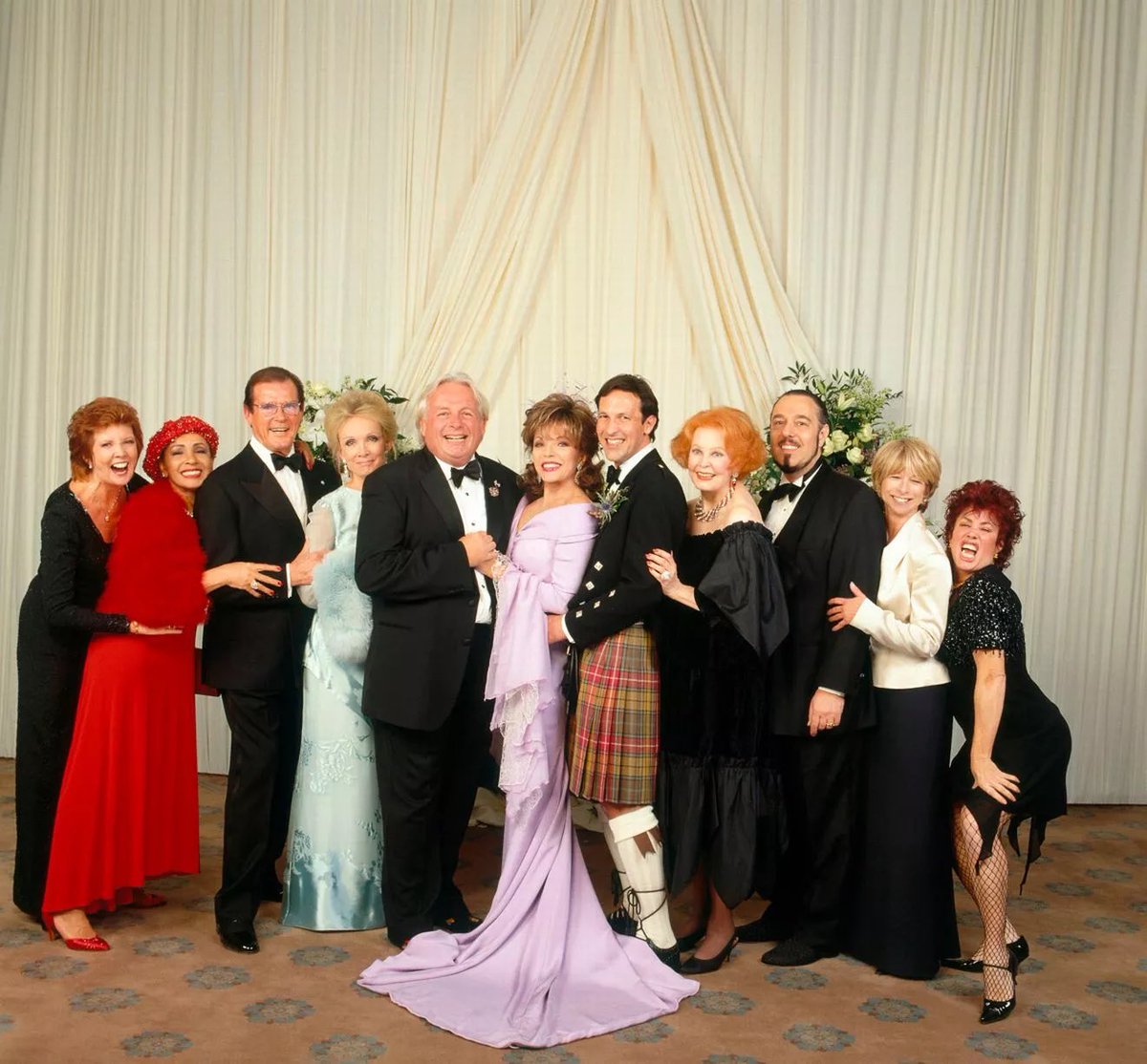 sharon_weave's tweet image. Obsessed with Joan Collins guest list at her wedding. Why was James Bond and Gail platt there