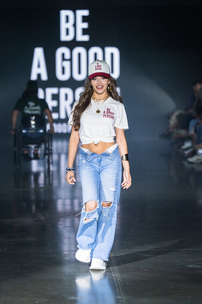 BE A GOOD PERSON tweet media