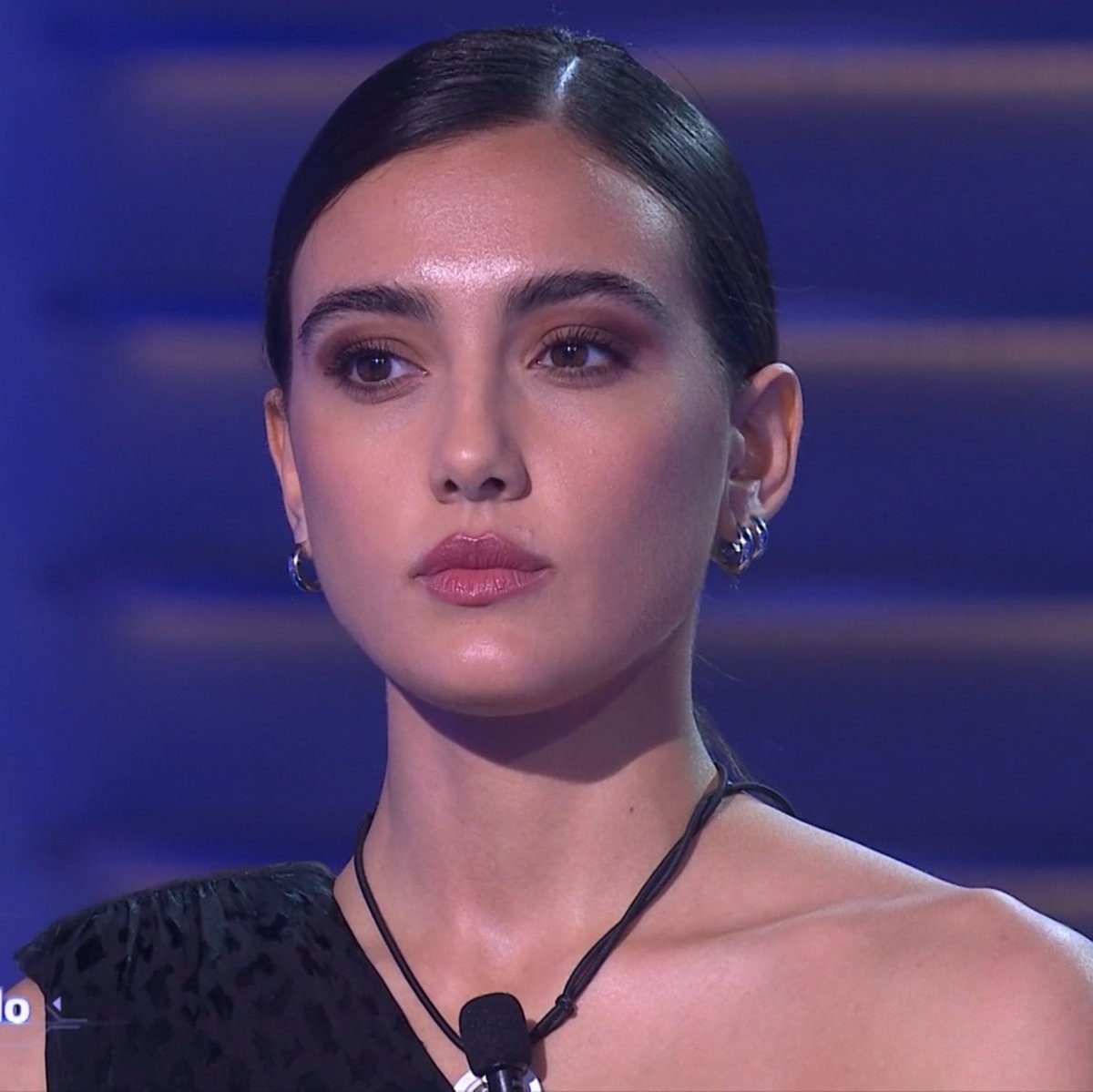 pretty puppy doe eyes