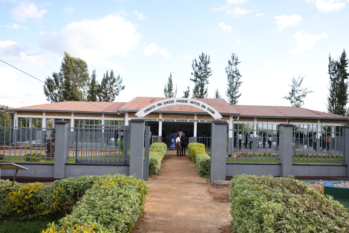 MCFScholarsUR's tweet photo. Today, our Scholars @UR_Huye &amp; @UrsuHuye, visited Karama Genocide Memorial Site to honor the victims of the 1994 Genocide Against the Tutsi, especially women &amp; children; which offered an opportunity to learn &amp; reflect on history as they grow into transformative leaders #Kwibuka31 https://t.co/c6S9UAYZxd