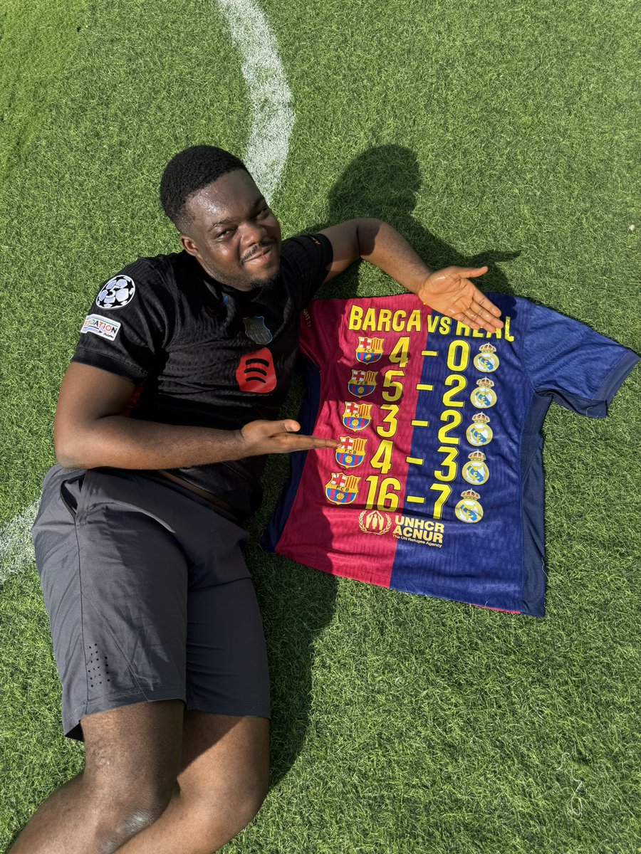 Any Barça fan here ? I have this jersey for you 😎