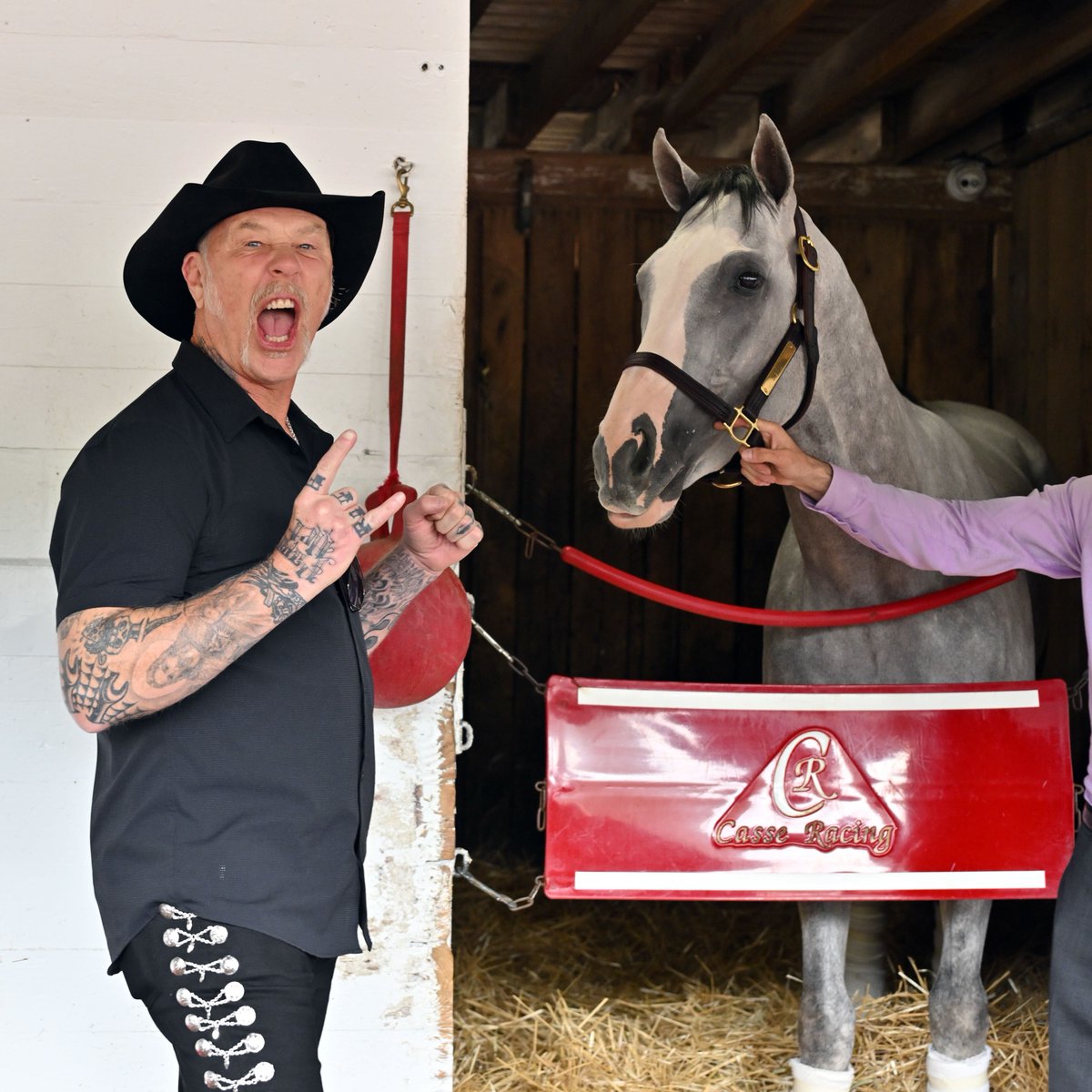 Some electrifying news: a Sandman merchandise collaboration with @metallica, with proceeds to their All Within My Hands Foundation and West Point's Black and Gold Fund for racehorse retirement. 

westpointtb.myshopify.com/pages/metallic…