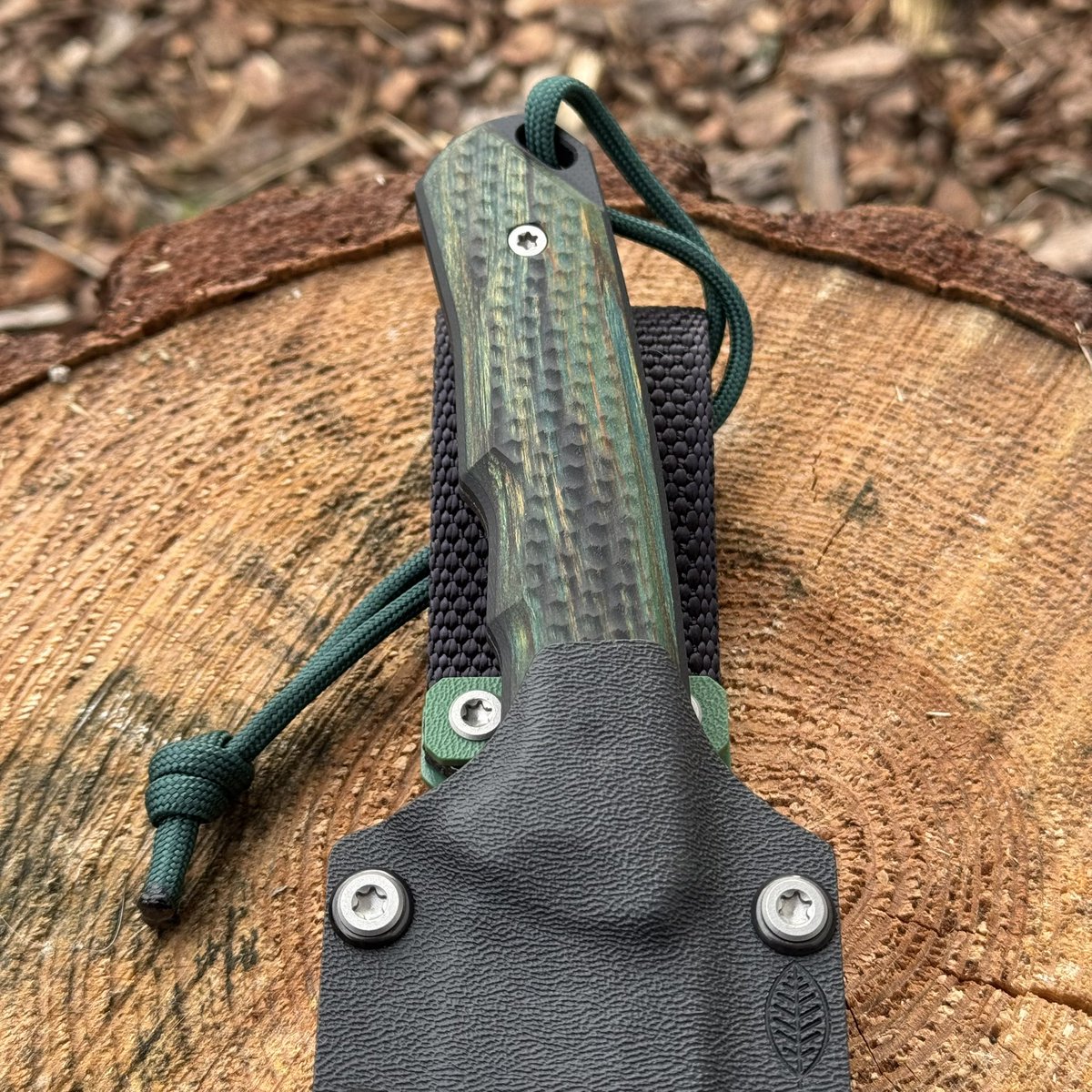 plknifemakers's tweet photo. Venn ‘Wood Spirit’ Glass Blasted Elmax Moldy Beech St. Wood/Black G10 Black Kydex @MK_Knives_Tools ➡️ https://t.co/dVPvwn2dNf https://t.co/KWv9fjn3He