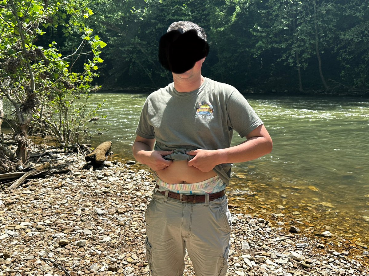 CreedMathan's tweet image. Having a great day with @BabyAviation 
Went down to the creek. And went for a Jeep ride. Got a little warm so of course the shirt had to come off.