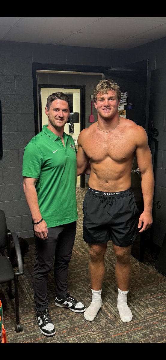 BleuHubbard2026 (@hubbard2026) on Twitter photo Thanks for visiting today, <a href="/JordanDavisUNT/">Jordan Davis</a>. Looking forward to camp this summer.
<a href="/MeanGreenFB/">UNT Football</a> ๐๐ Thanks for visiting today, <a href="/JordanDavisUNT/">Jordan Davis</a>. Looking forward to camp this summer.
<a href="/MeanGreenFB/">UNT Football</a> ๐๐