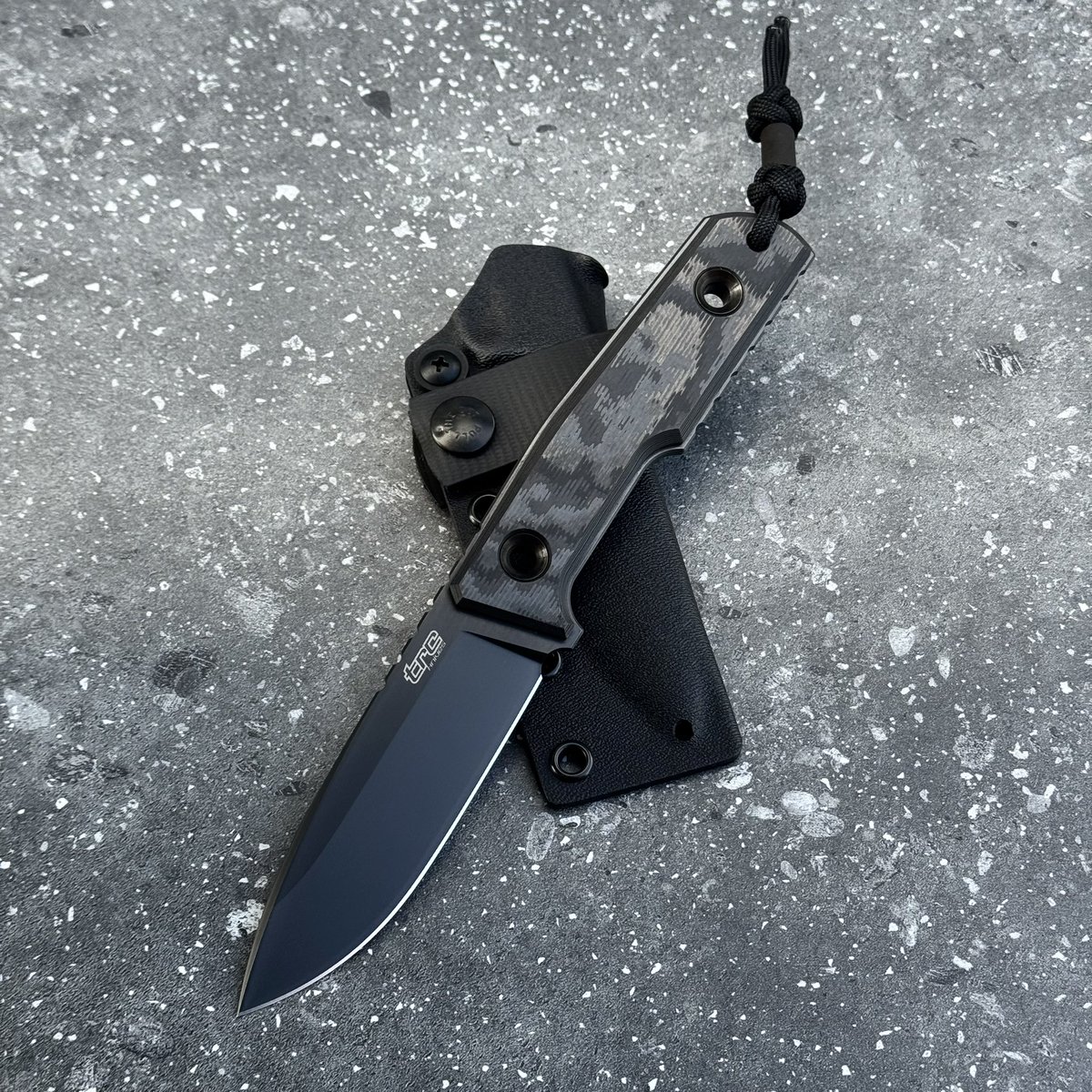 kapuga_pl's tweet photo. Urban Tactical Signature Limited Series DLC Elmax Black Camo Carbon Fiber Kydex by @TRCknives ➡️ https://t.co/3en5gzS4FU https://t.co/mnlIkLdjW5