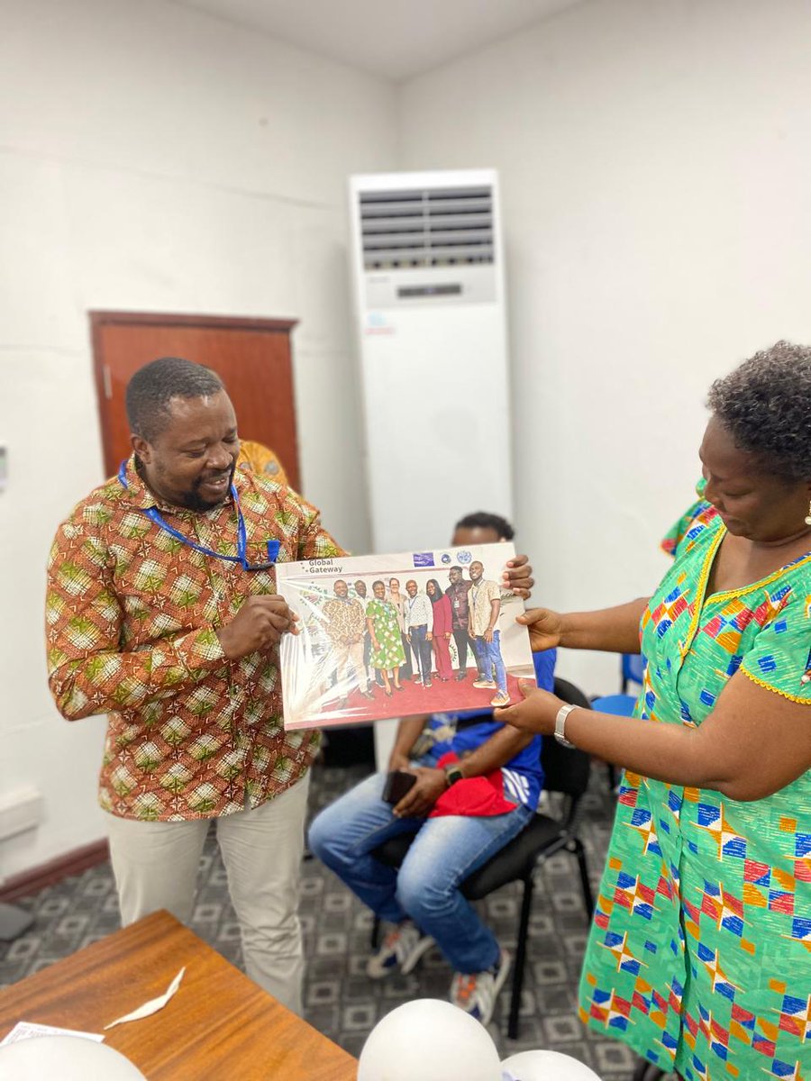 Last week, the UNIDO Liberia team bid farewell to Safoa, Chief Technical Advisor of the Liberia Food Safety Project. Thank you for your dedication! Wishing you the best in your journey! 🌟 #UNIDO #Liberia #FoodSafety