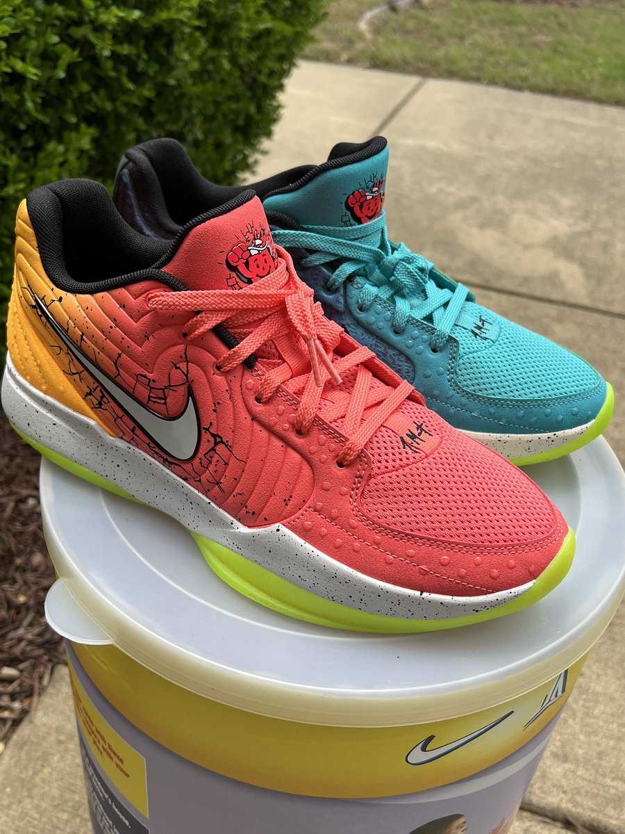 DrewHill_DM's tweet photo. Nike is going all out to promote the Ja 2 collab with Kool-Aid. 

The shoes are releasing tomorrow on SNKRS at 9 a.m. for $130. 

I share some of my favorite details here: https://t.co/fstzEJchMJ https://t.co/9aGcSTEoSA
