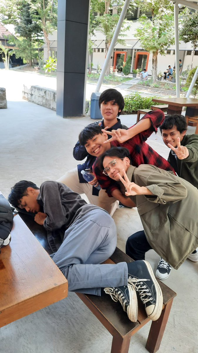 cheesecakedevourer tweet media