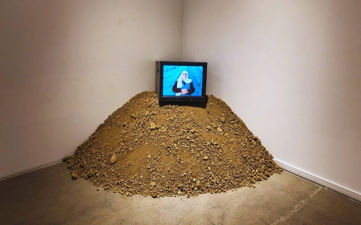 📜 Helikopterden atılan nokta: İmkân ve İhtimal

👉 Sanatçı <a href="/atesalparr/">Ateş Alpar</a>'ın Depo'daki solo sergisi, 5 Temmuz 2025’e dek görülebilecek.

🗞️ <a href="/tucyil/">Tuğçe Yılmaz</a>'in haberi

buff.ly/47lXgvZ