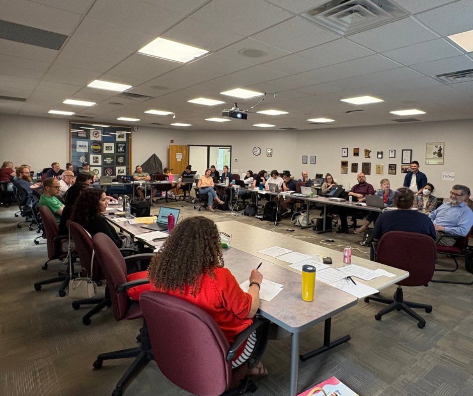 MAPEunion's tweet image. MAPE leaders working together building strong teams. #MAPEStrong