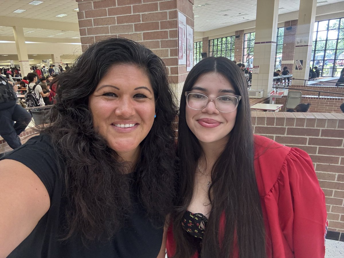 VANESSA WHEELER (@apvwheeler) on Twitter photo Love these <a href="/ATaylorHS/">Alief Taylor High School</a> kiddos! Excited for their future!
My first graduating class 🥰😍 Love these <a href="/ATaylorHS/">Alief Taylor High School</a> kiddos! Excited for their future!
My first graduating class 🥰😍