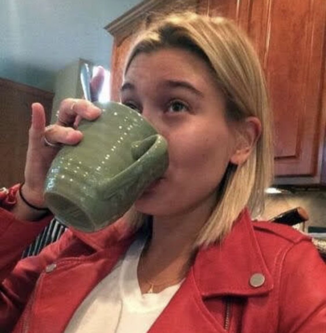 fvtchanges's tweet image. O Fandom batendo cabeça atoa dnv, aiai