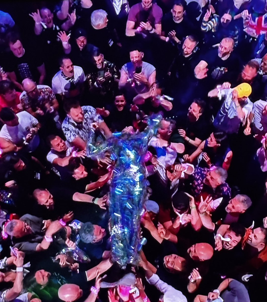 Gadver…nou zitten al die handen vol met schubben #Eurovision2025 #Eurovision #esf25 #esf2025 #songfestival