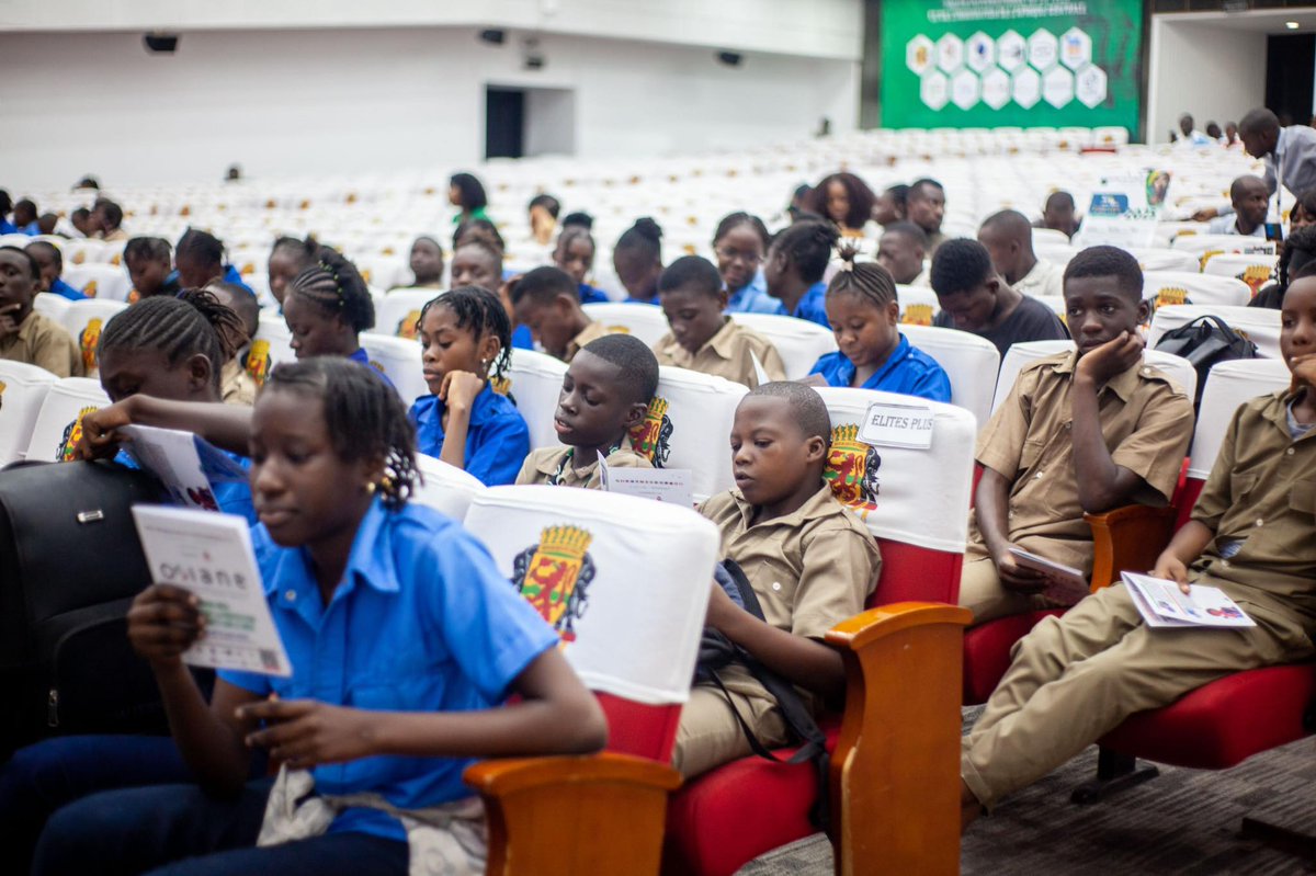 Revivez en images la conférence Mwana web sur la sensibilisation des enfants sur les risques et menaces d'un usage inapproprié du web.

#OSIANE2025 #Bongwana #SalonTech #InnovationAfricaine