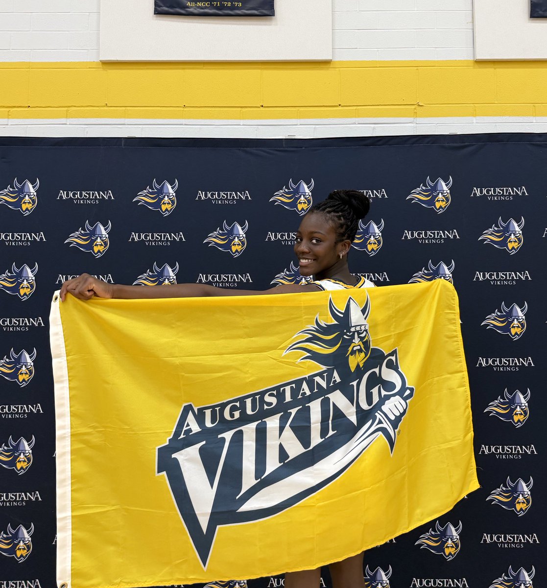 After a great visit and conversation with <a href="/CoachNateVogel/">natevogel</a>  I am blessed to say I have received an offer! Thank you coaches!