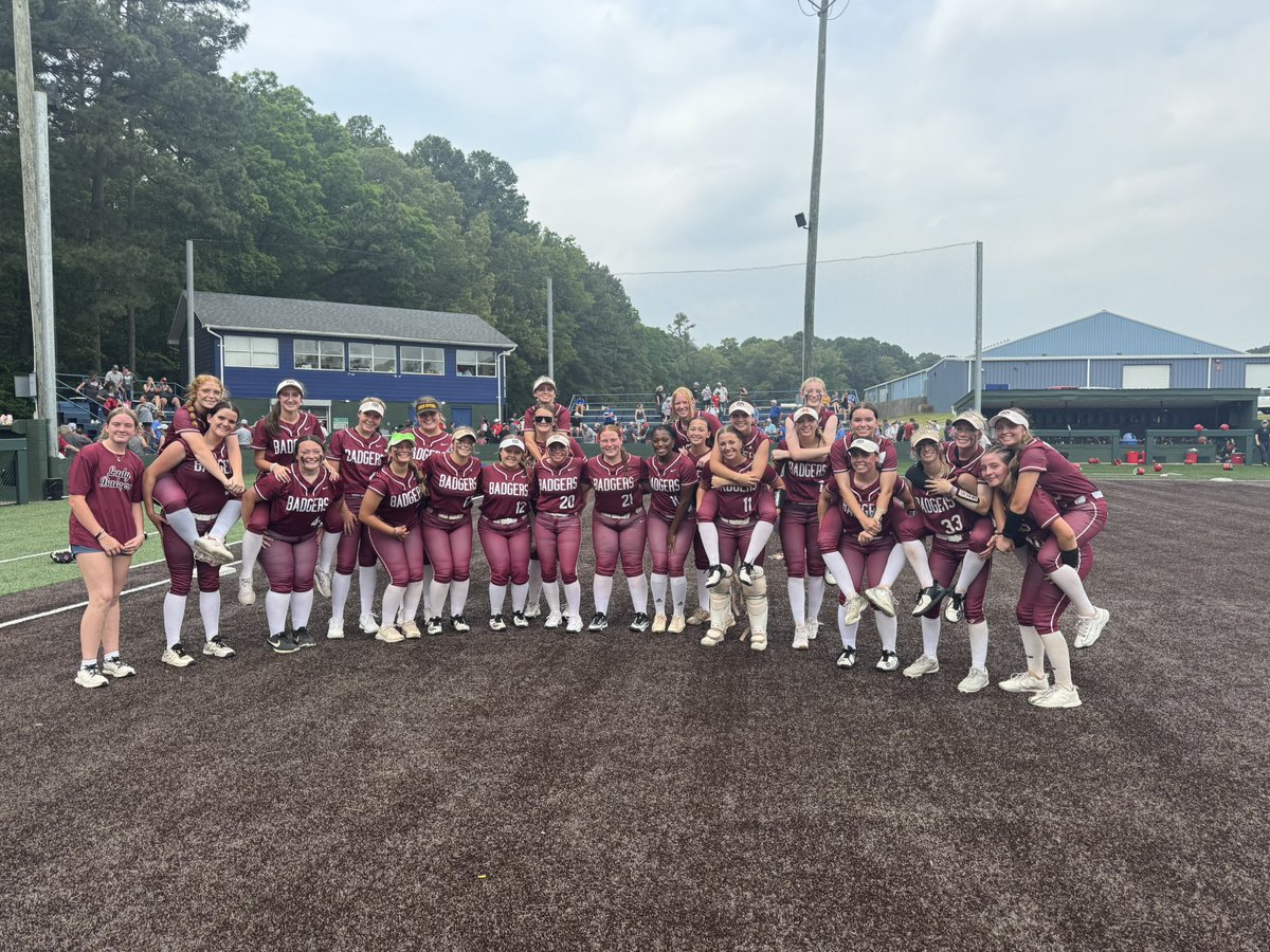 beebesoftball tweet media