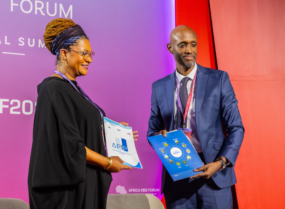 bahourykigna's tweet photo. Fiers de l'accord de partenariat signé entre APIP-Guinée et le Rwanda Board of Investment en marge de l'Africa CEO Forum. La collaboration régionale est essentielle pour attirer les investissements et stimuler la croissance en Afrique. #Guinée #Rwanda #Partenariat #APIP https://t.co/51yOratWPA
