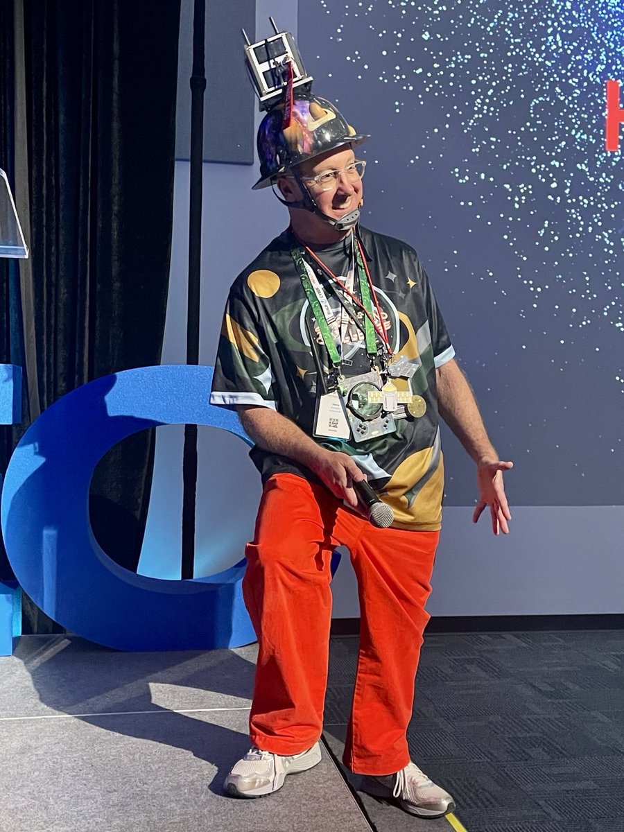 SecureAerospace's tweet image. What a great time at Hack Space Con. Thanks to everyone who showed up for our talk. It was great meeting so many new friends. We love sharing the story of the Aerospace Village!