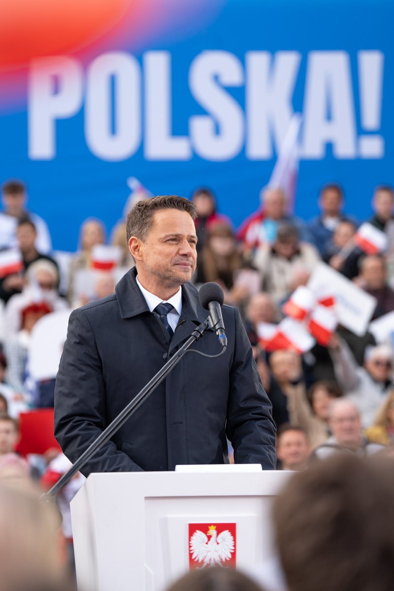 Wierzę w Polskę pewną siebie. Otwartą. Odważną. Nowoczesną. Uczciwą. 

Polskę, która dba o wszystkich. Która stwarza możliwości młodemu pokoleniu, młodym rodzinom, troszczy się o seniorki i seniorów. Polskę, która przegania świat w nowych technologiach, inwestuje w ludzi. Polskę,