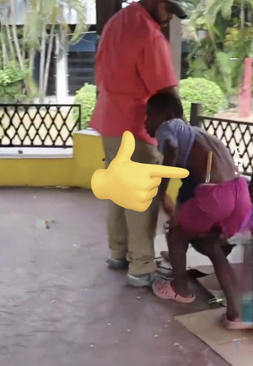 Puse una publicación donde entendía que, esos niños debieron ser tratados diferentes. 

Pero una amiga Arquitecta en dajabón me explicó que, esos muchachos están acostumbrados a robar y joder con cemento atento a “menores”. 

Que también tienen a todo el mundo harto y que andan