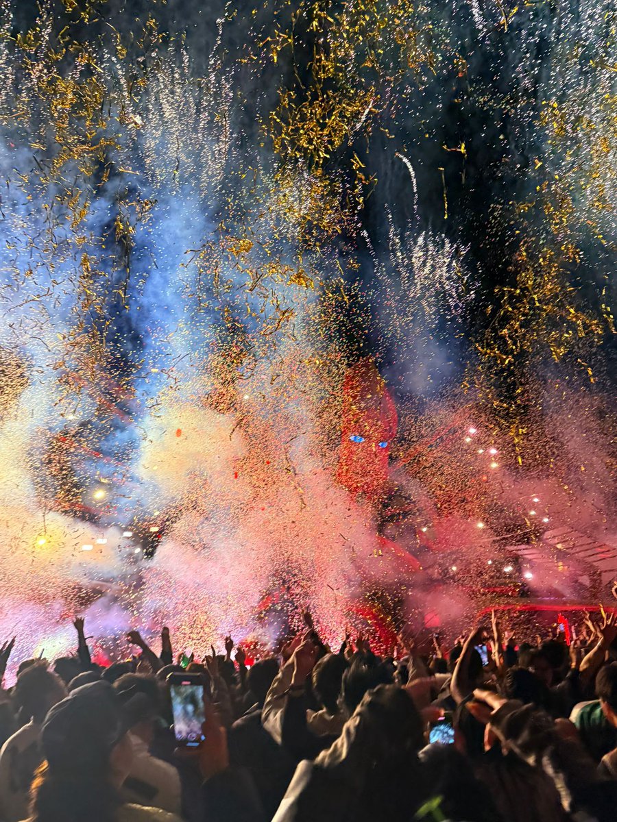 d1rt_'s tweet photo. EDC Korea 🇰🇷 🔥 https://t.co/c7MoncK2zl