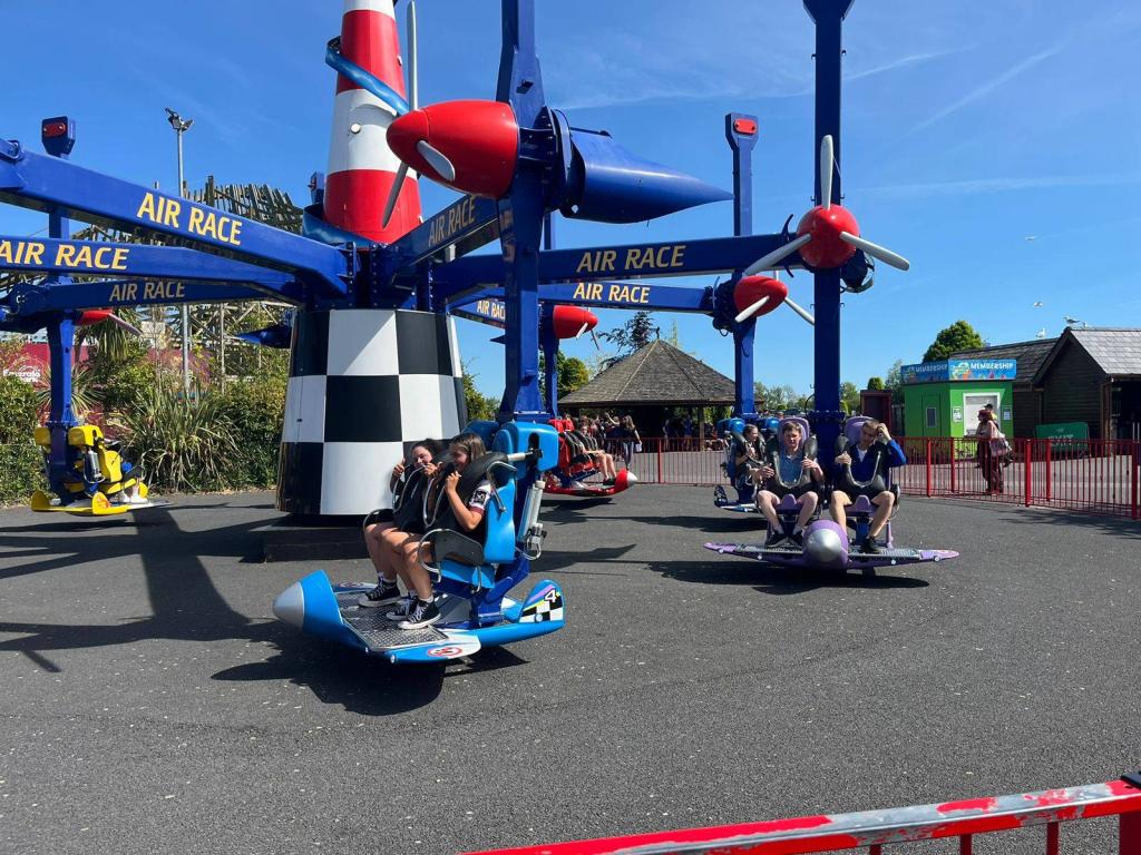 Our 2nd year students had an absolute blast on their school tour to Emerald Park today! The sunshine matched the bright smiles on their faces as they enjoyed thrilling rides, laughter, and memories with friends. Check out some of the highlights in the photos attached!