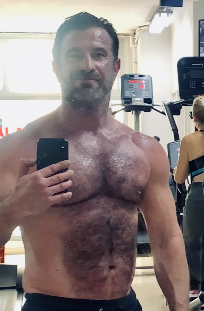 megettingbigger tweet media