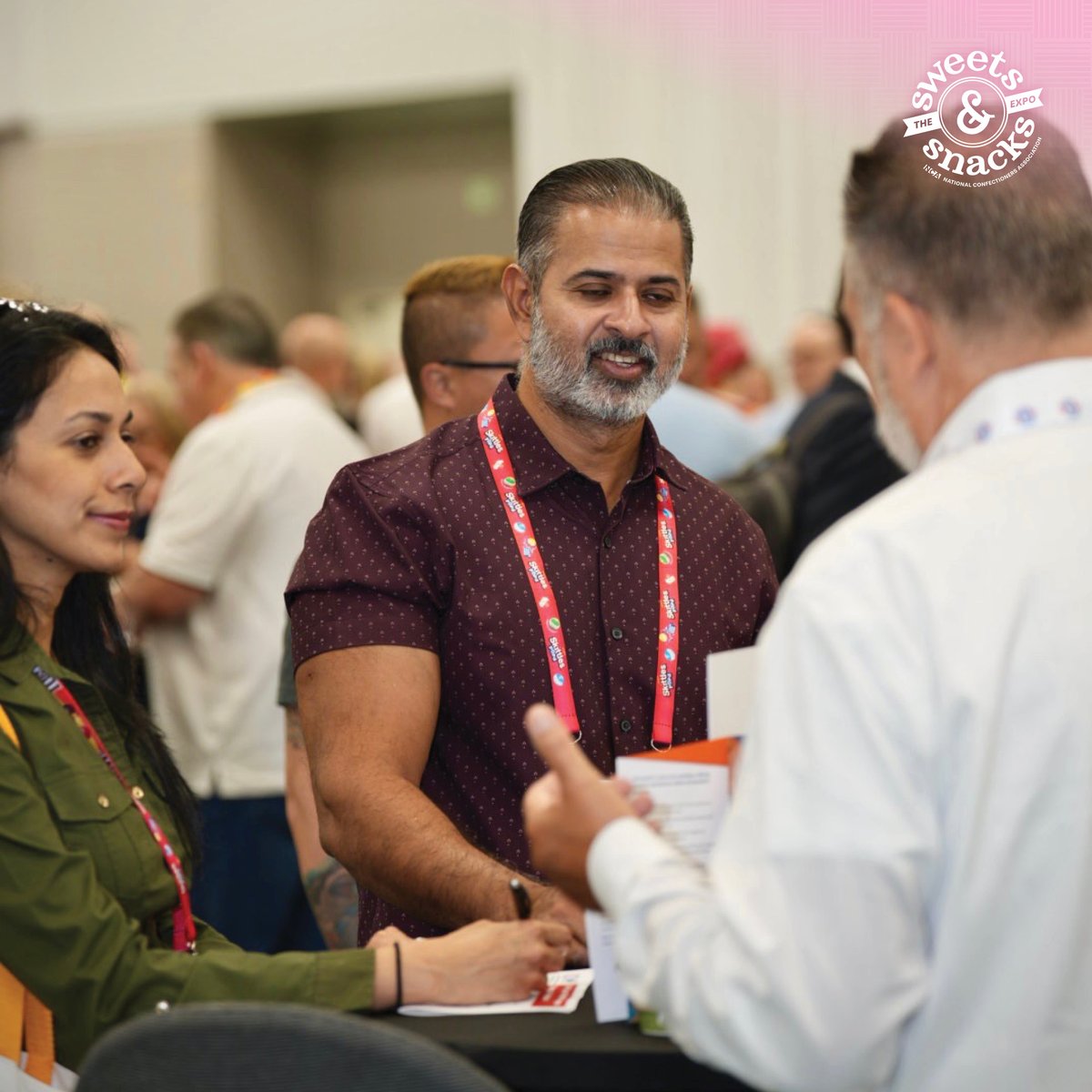 SWEETSandSNACKS's tweet image. We got down to business this morning at the NEW Distributor Connect event 💼
#SweetsAndSnacks
