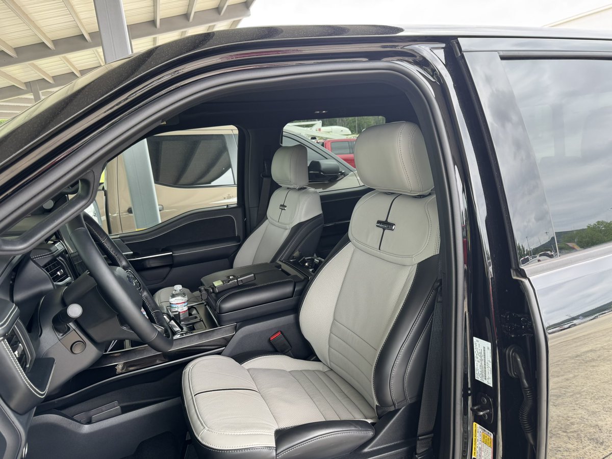 Christopher Bowe tweet media