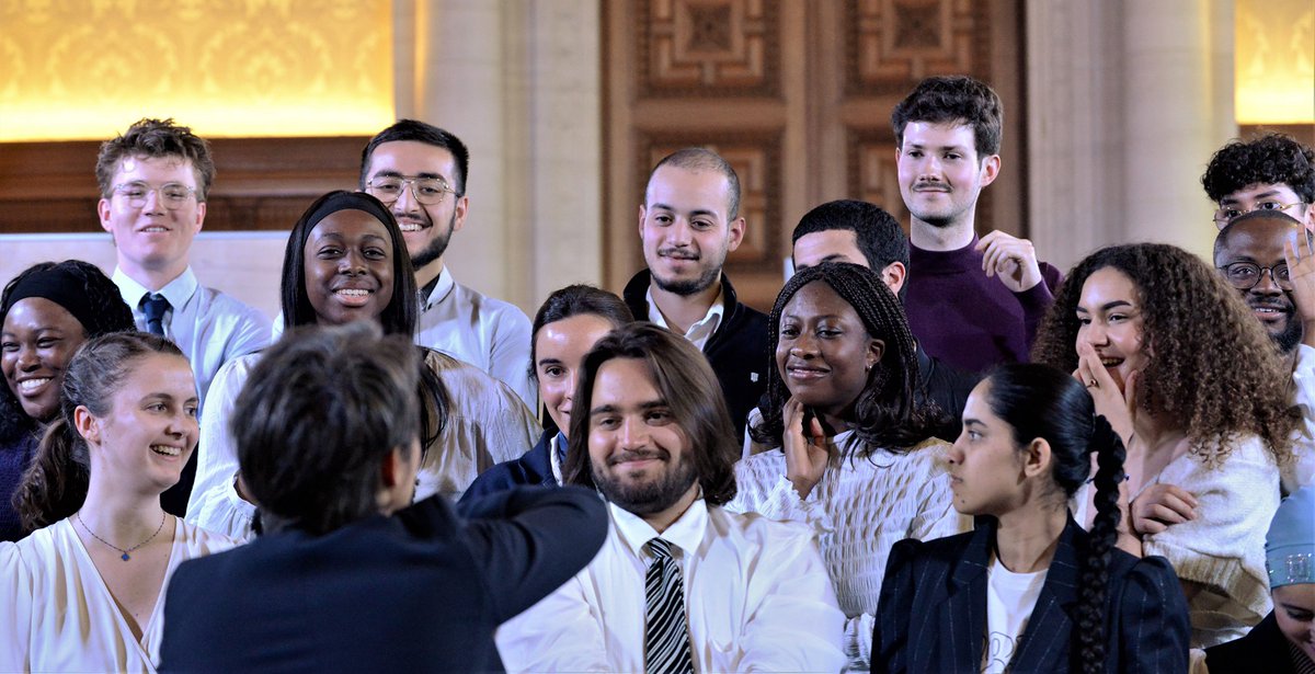 Courdescomptes's tweet image. 🤝 La Cour a accueilli des jeunes suivis par @LaCordeeAsso, engagée pour l'#égalité des chances et la #diversité sociale au sein de la fonction publique.
Au programme : découverte du Palais Cambon, présentation des métiers, et rencontre avec le Premier président @pierremoscovici.